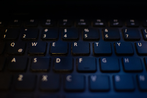 Why are keyboards Qwerty