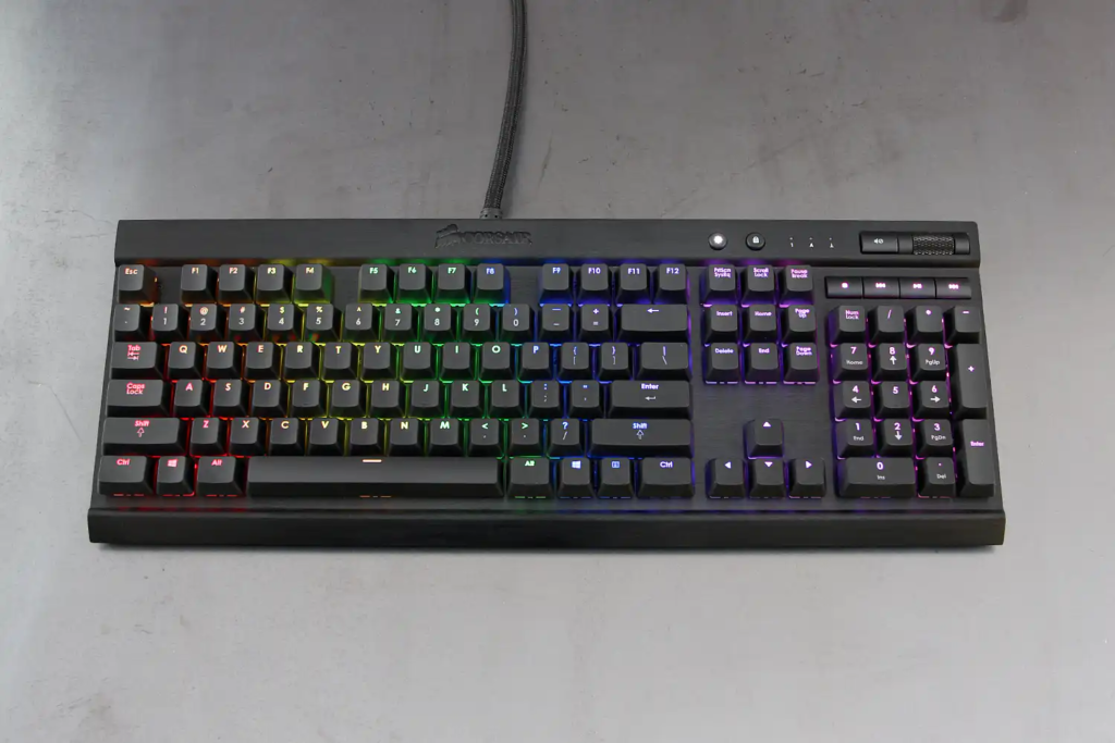 Corsair K70 Pro